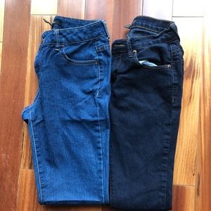 2 pairs for $20 - Women’s Skinny Mid-Rise - Forever21 Jeans - Size US 25